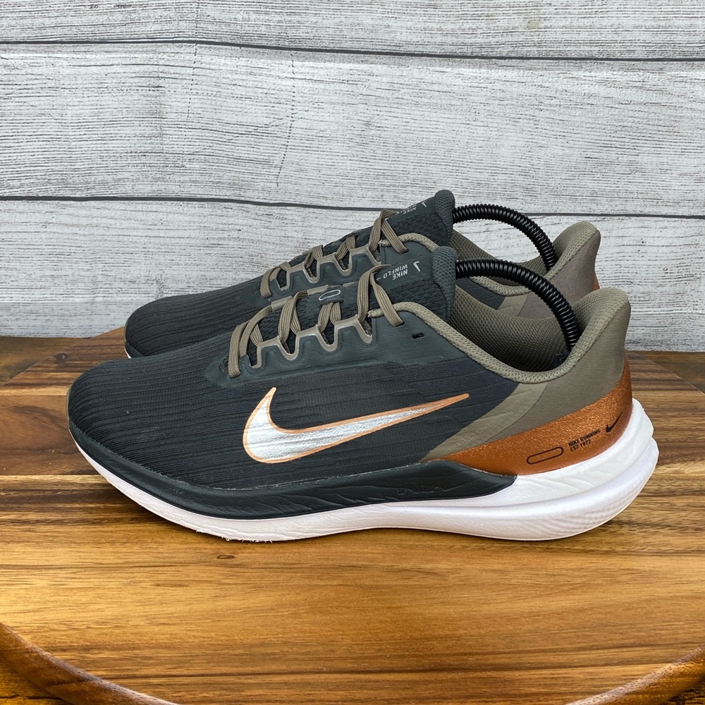 Nike Air Winflo 9 Grey Metallic Copper Running Shoe DD8686-005 Women’s Size 9.5